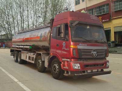 程力威牌CLW5311GYYLB5型鋁合金運(yùn)油車(chē)